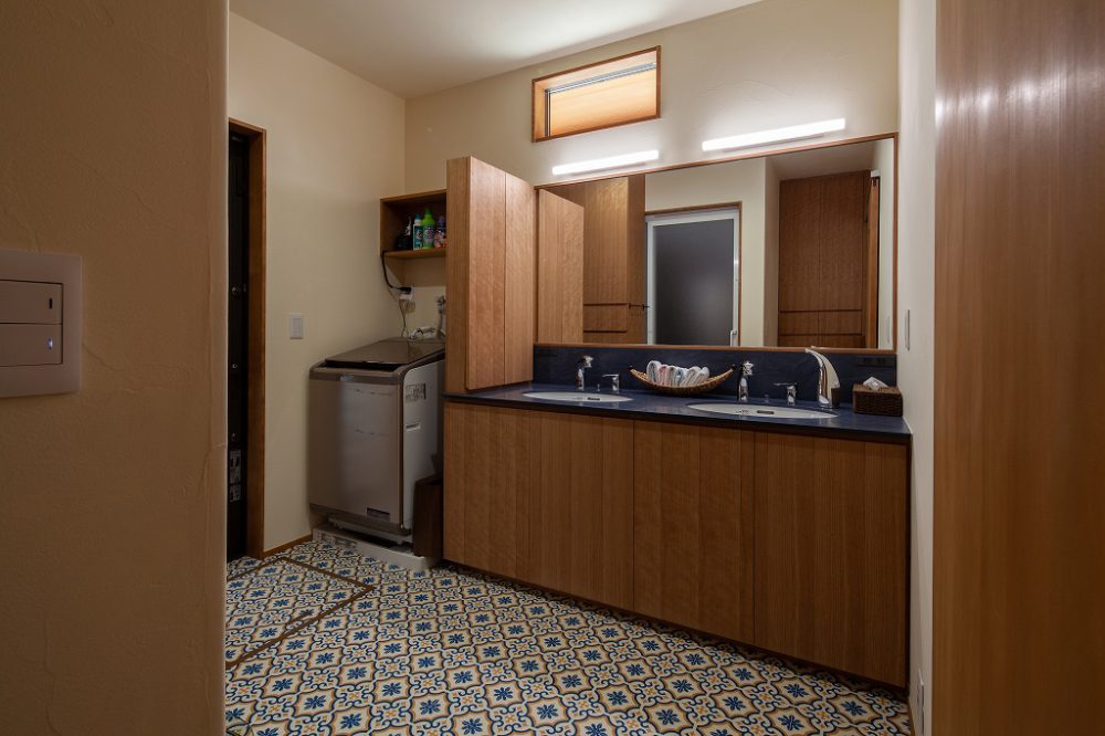 2019-10/kirei19023-49