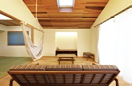 板張り天井<リビング天井>